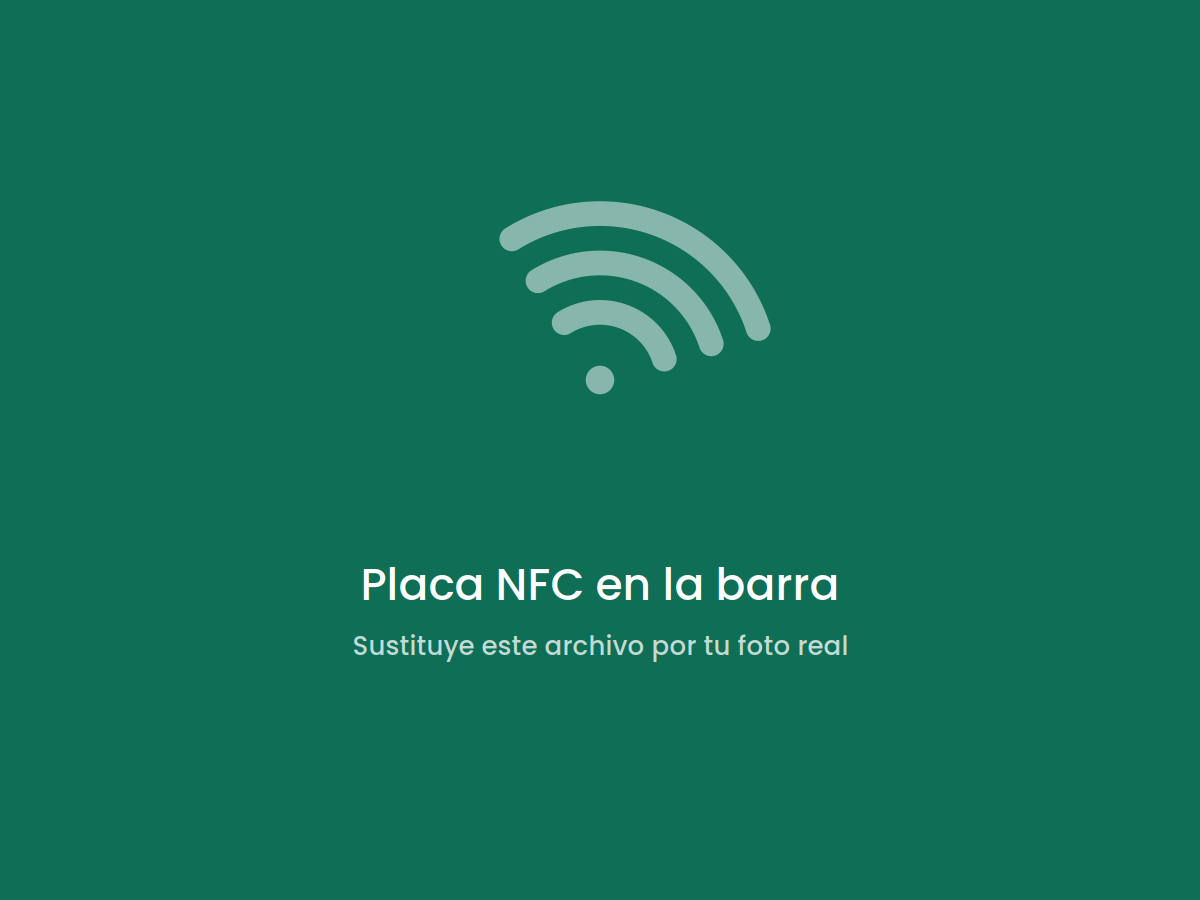 Expositor y vinilos NFC del pack La ofensiva